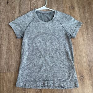 Grey lululemon swiftly tech tee